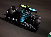 开云体育官方网站-阿斯顿马丁轻取索伯车队，阿隆索惊艳四座的简单介绍