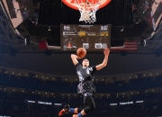 开云体育下载-马赛完胜切尔西，阿尔瓦雷斯惊艳四座，法甲劲旅的战术革命