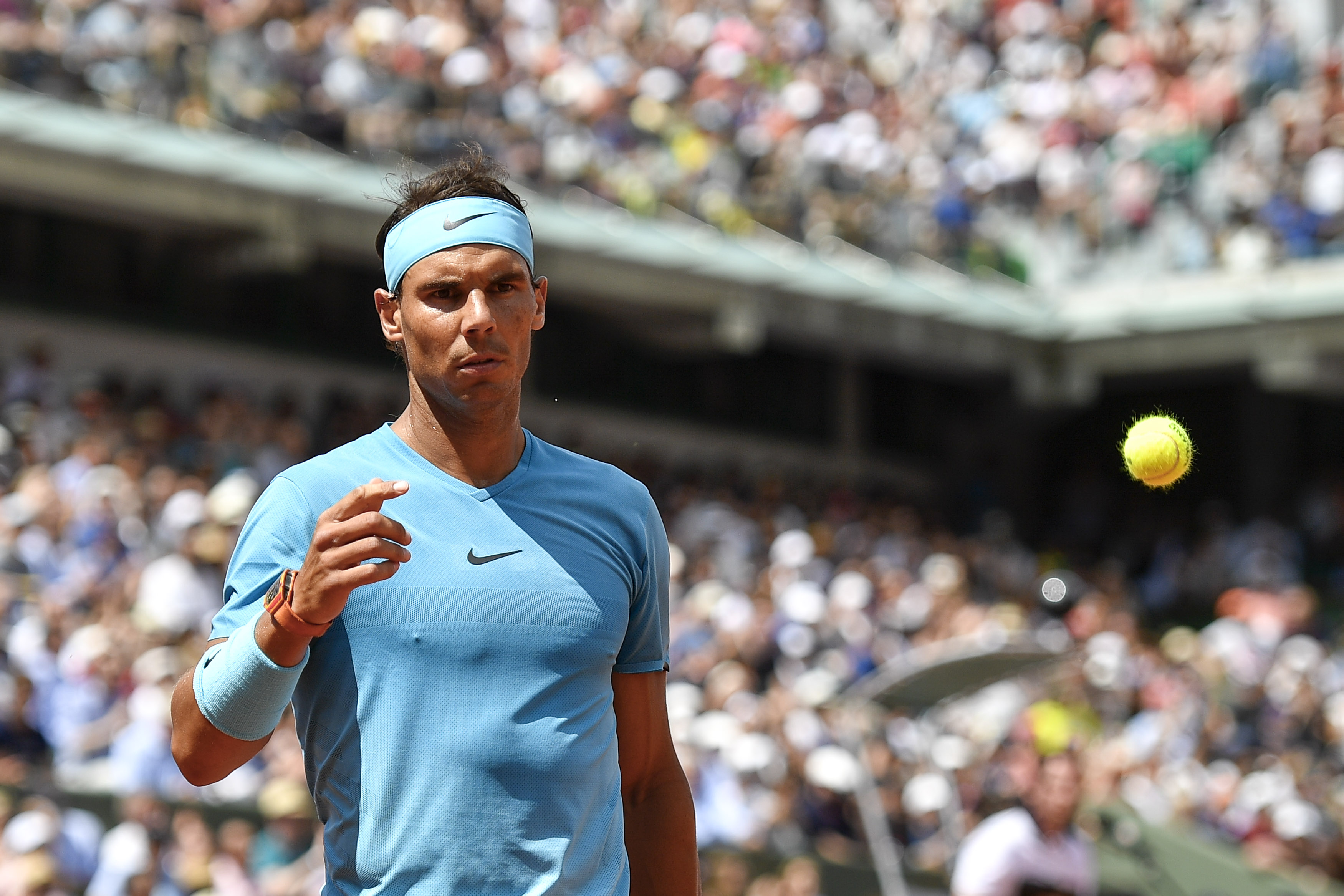 关于英国网球队横扫欧洲网球队，纳达尔三分雨点燃全场的信息