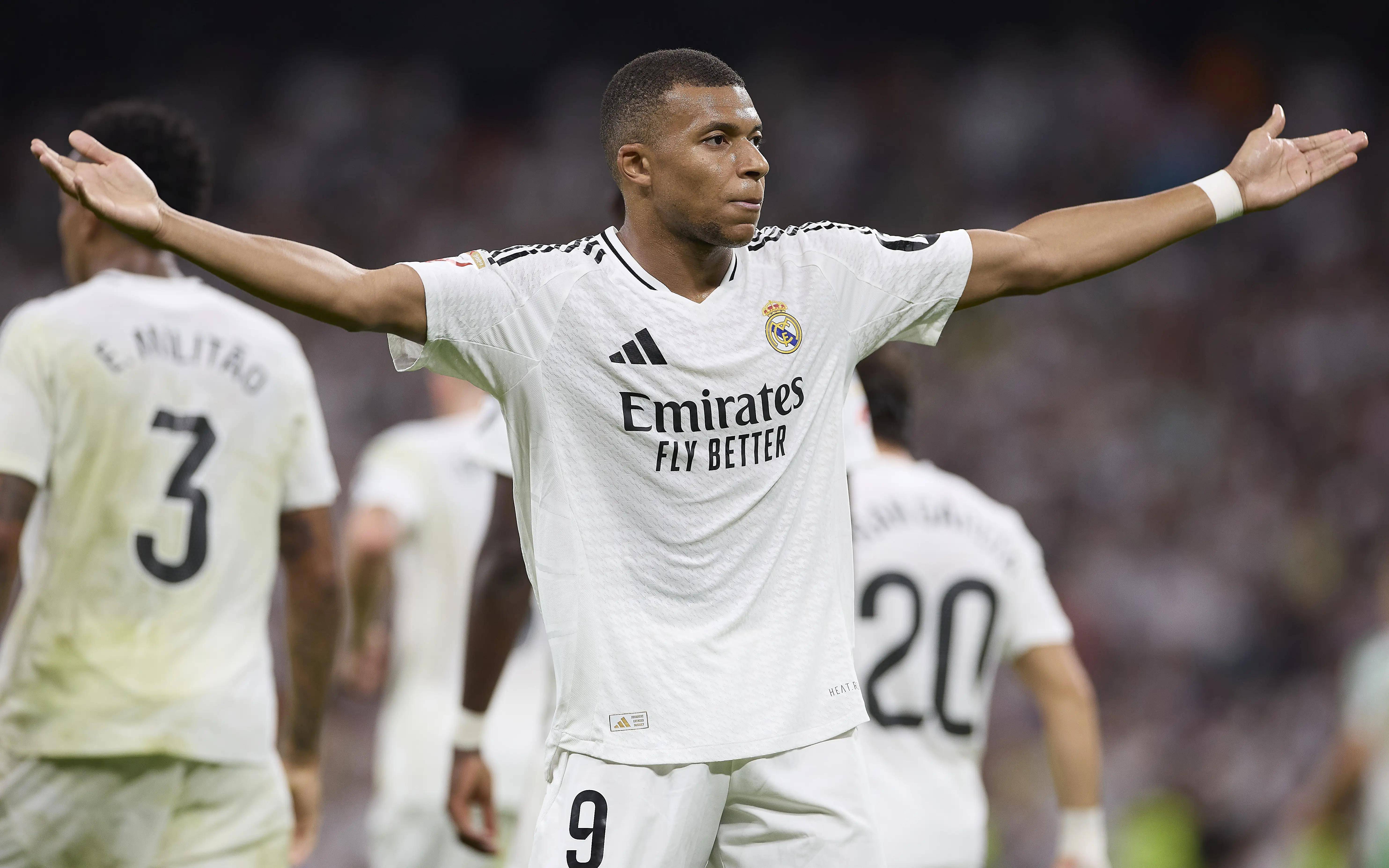 包含赫塔菲主场不败，防守坚固不漏风的词条