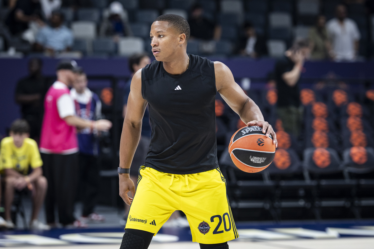 太阳继续领跑西部，艾顿发挥稳定延续连胜的简单介绍