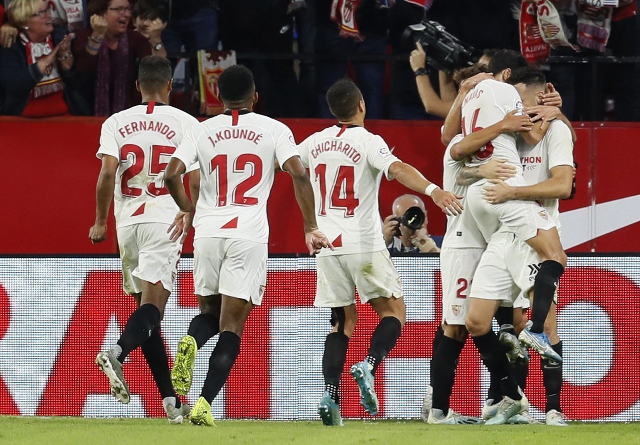 包含巴伦西亚客场胜塞维利亚，提升排名的词条