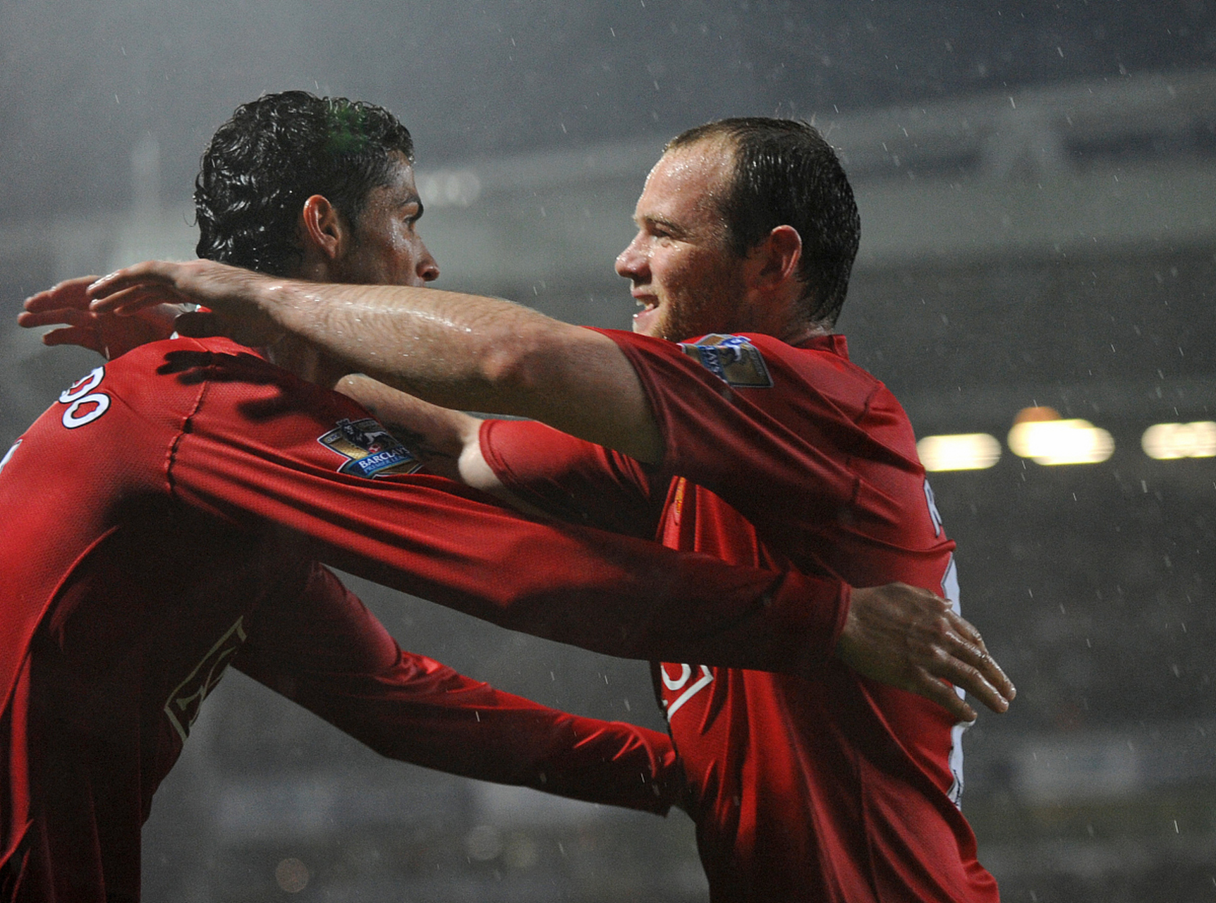 塞维利亚绝杀曼联，梅西扛起全队