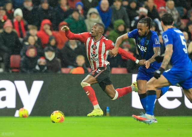 伯恩茅斯不敌对手，陷入保级泥潭的简单介绍