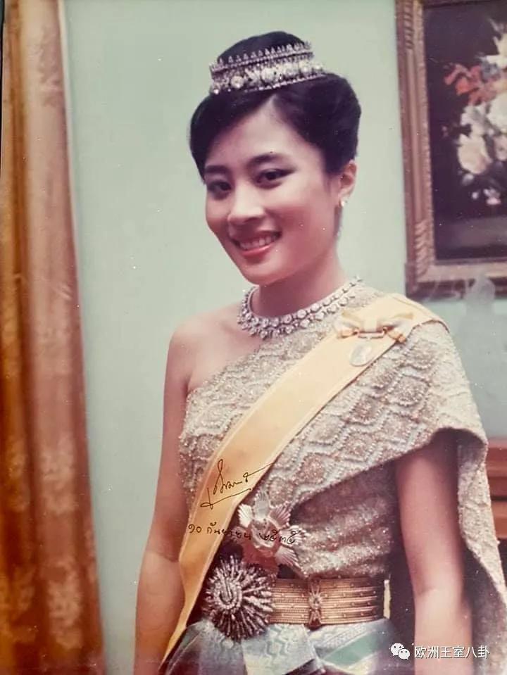 包含泰国羽毛球队碾压韩国羽毛球队，陶菲克高光表现的词条