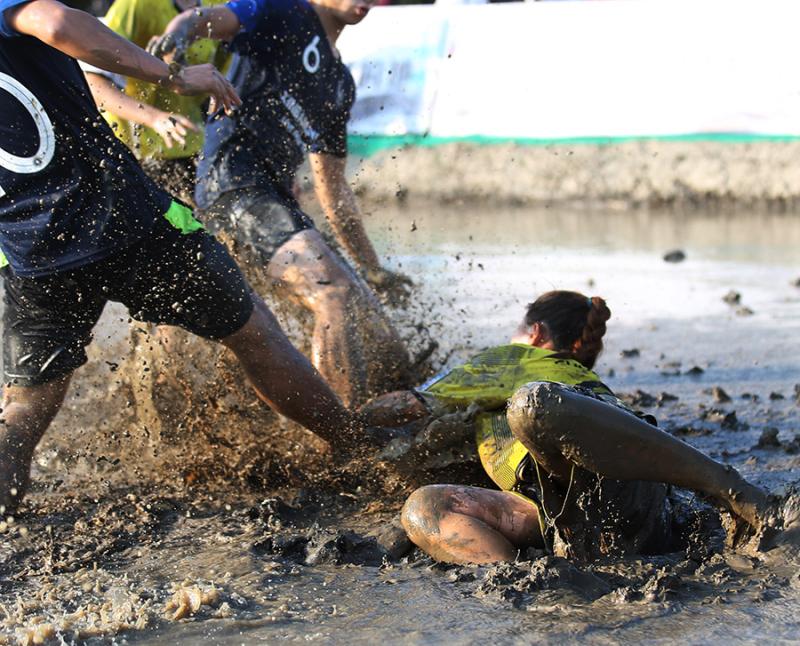 红队女子足球首战遭遇失利