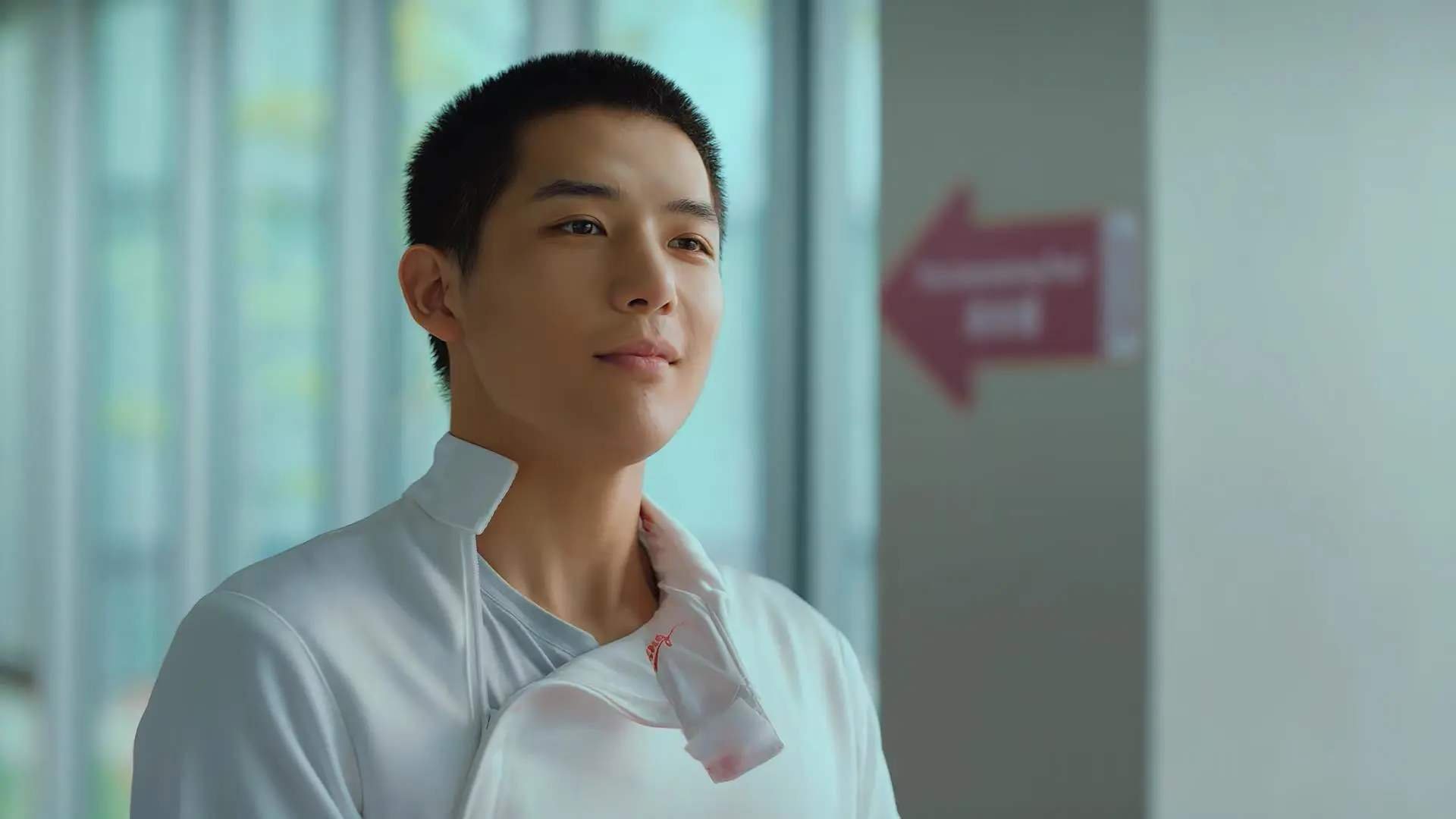 雷霆血拼活塞，米切尔制胜一击背后的孤胆英雄