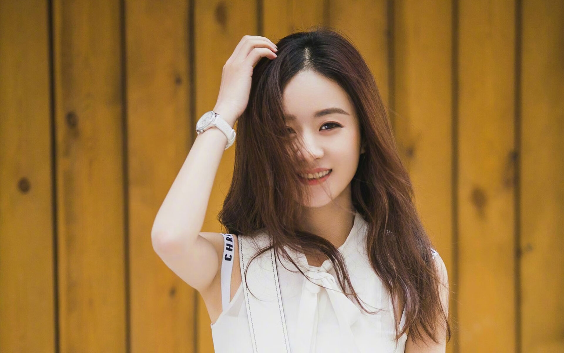 范戴克冠军级表现定乾坤，塞维利亚横扫那不勒斯展欧战雄风