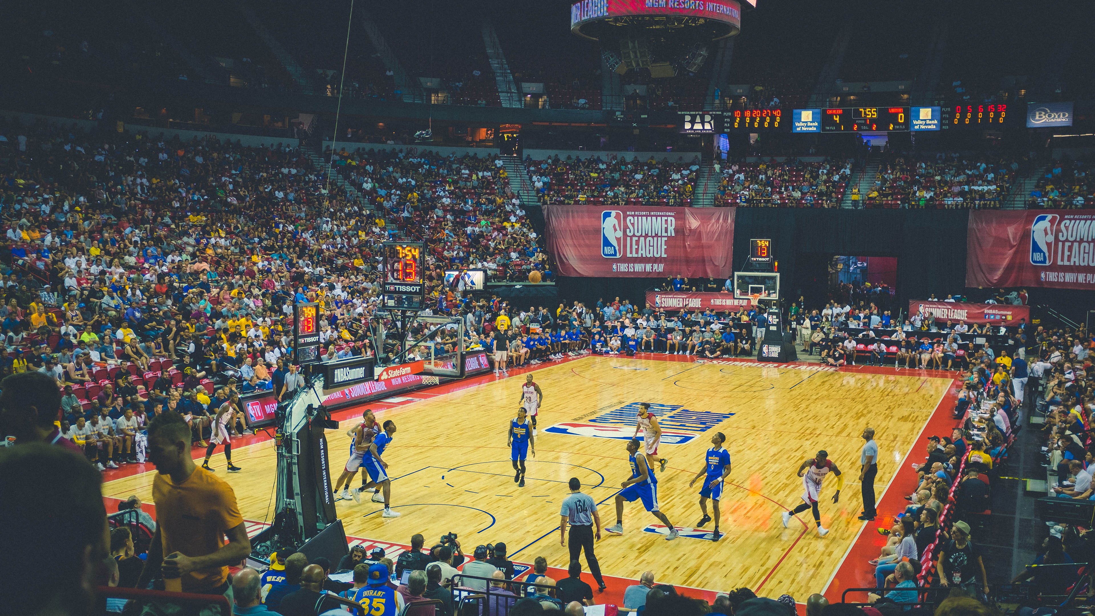 步行者末节风暴，爱德华兹制胜一击带走广厦队