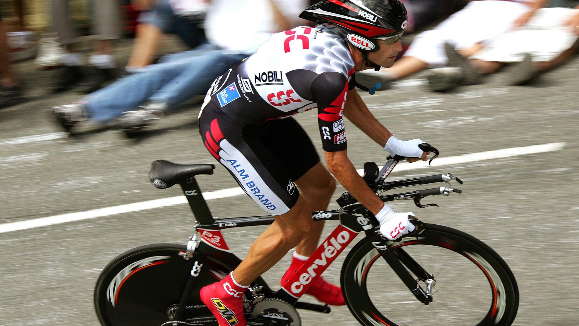 纽约风暴席卷南粤，英格拉姆关键先生本色，尼克斯打穿广东队启示录